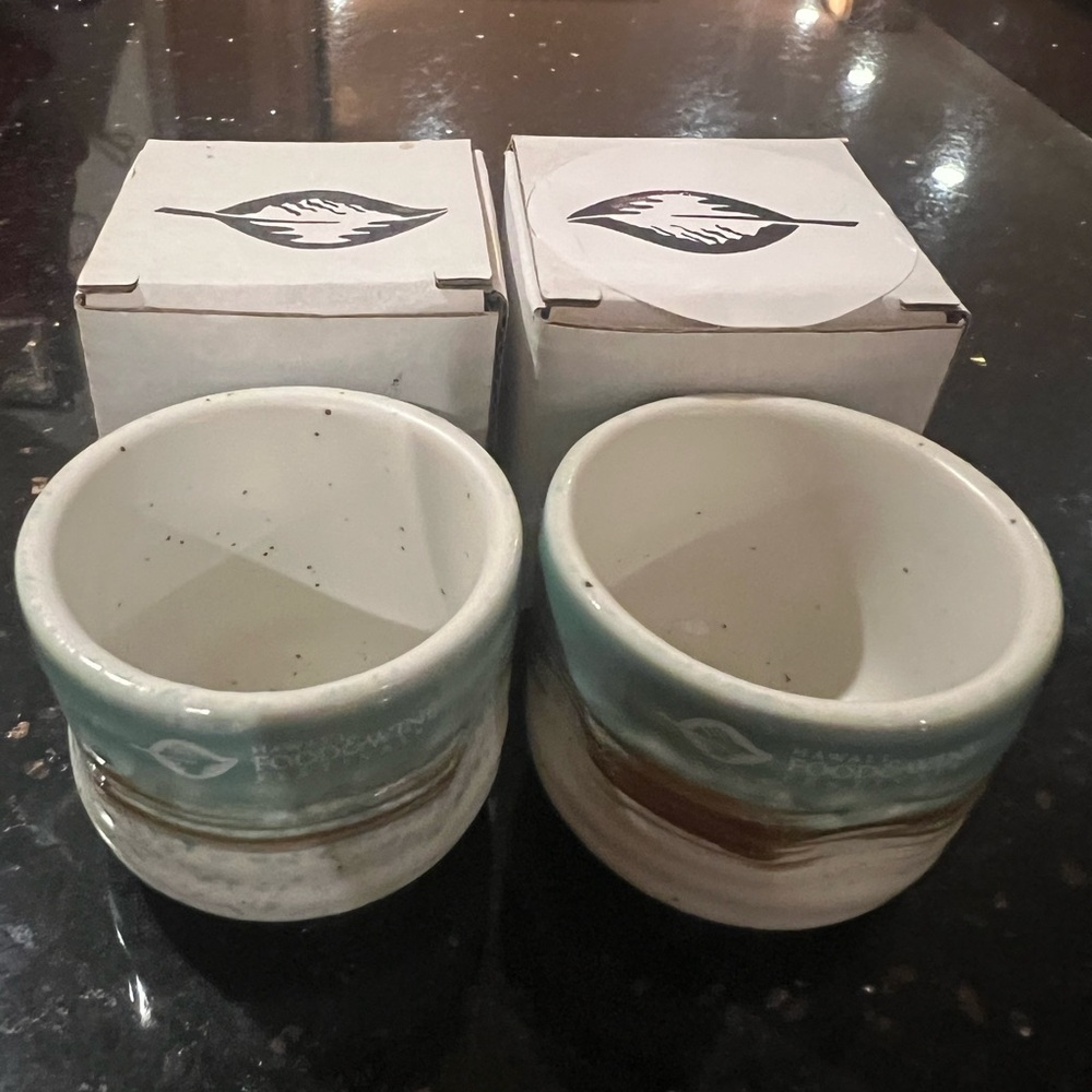 NIB Set of Two Ceramic Sake cups the logo for the Hawai’i Food and Wine Festival